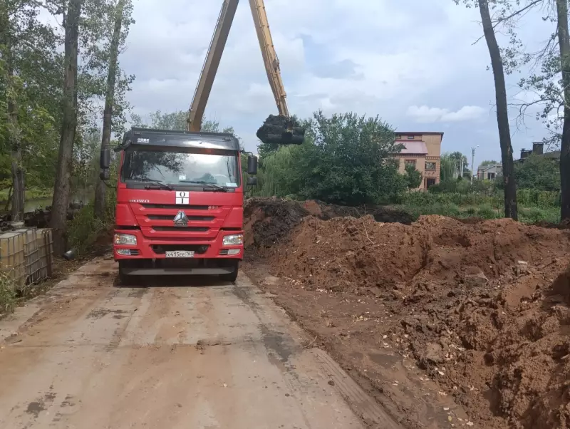 Расчистка русла оз. Старицы Дубовый Ерик