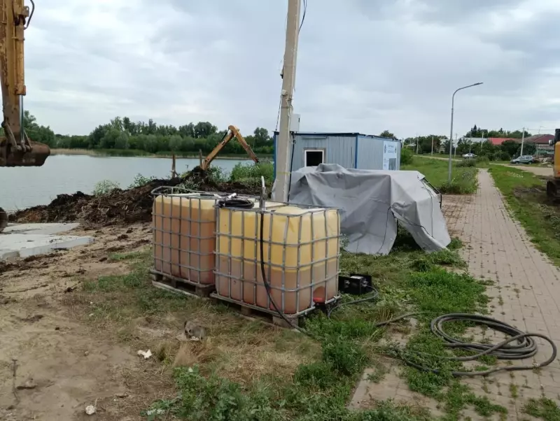 Расчистка озера Приказное